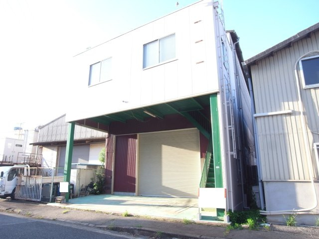 豊中市利倉２丁目の倉庫