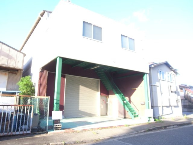 豊中市利倉２丁目の倉庫
