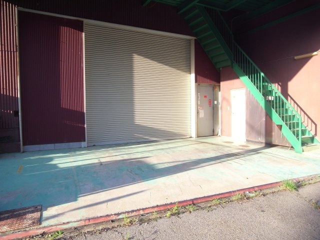 豊中市利倉２丁目の倉庫