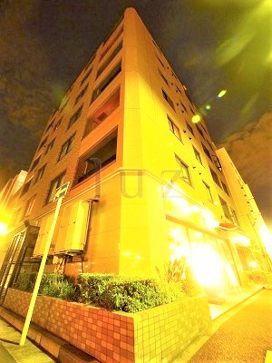 横浜市中区翁町２丁目の賃貸マンションの外観