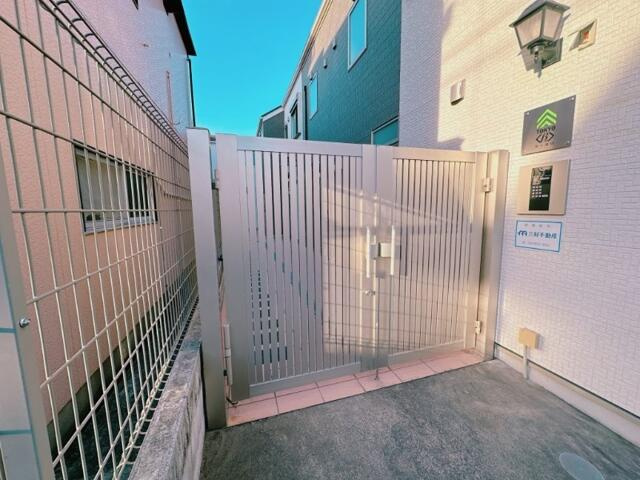 【エントランス】