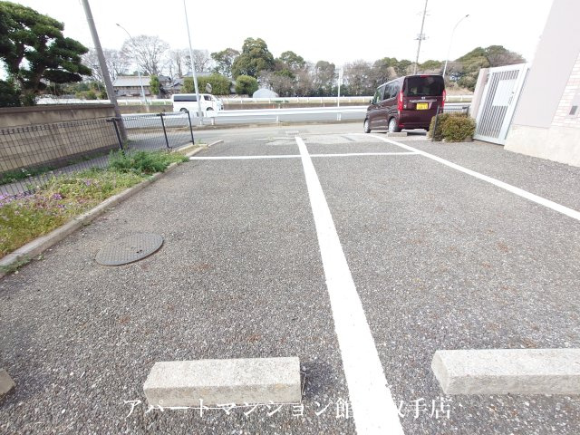 エトアールSの駐車場