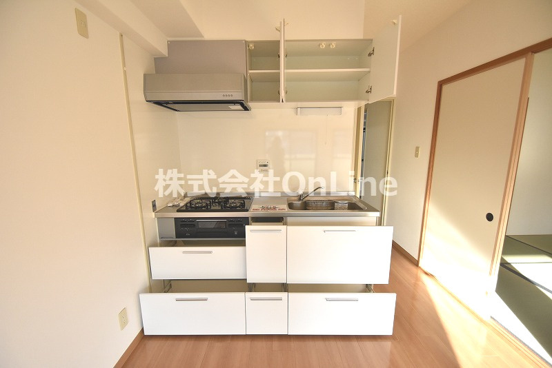 東大阪市西堤本通西３丁目の賃貸マンションの収納