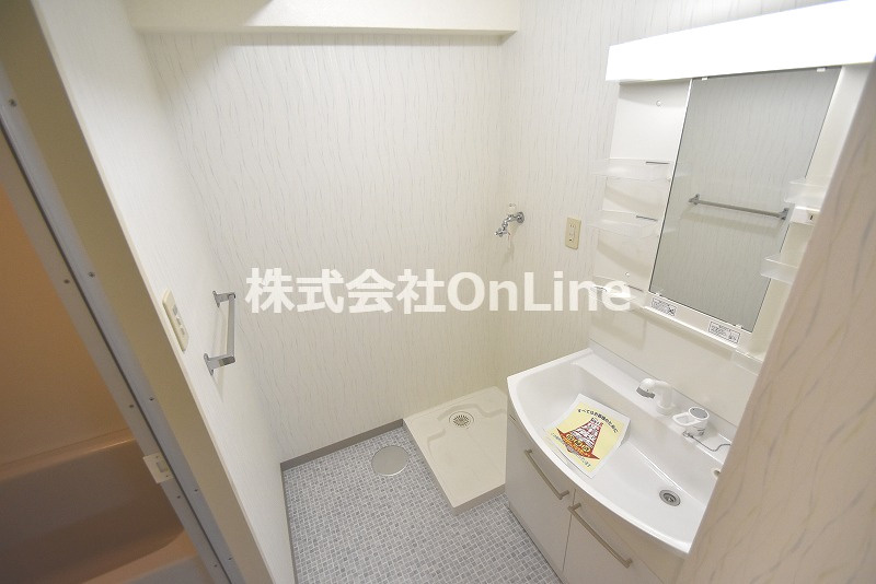 東大阪市西堤本通西３丁目の賃貸マンションの洗面所