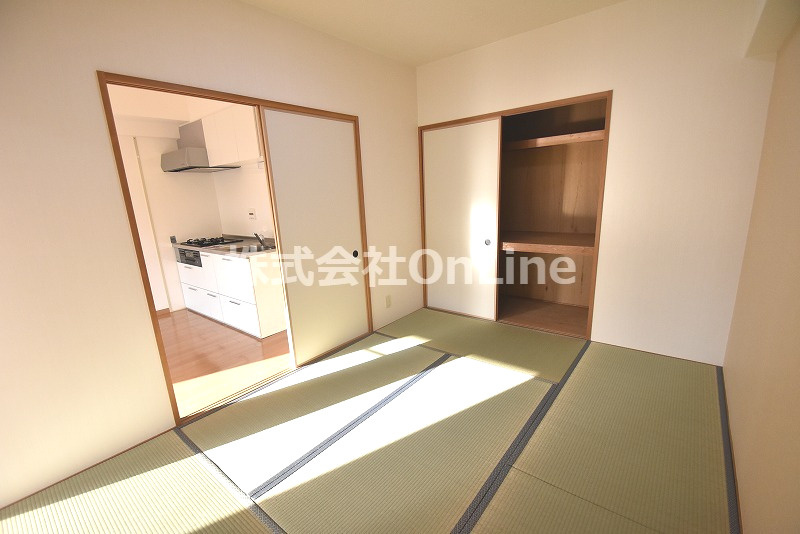 東大阪市西堤本通西３丁目の賃貸マンションの和室