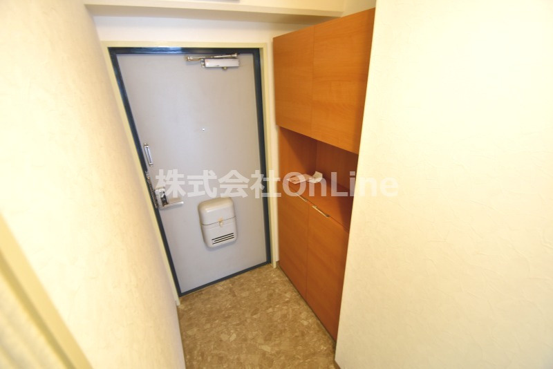 第2大原マンションの玄関