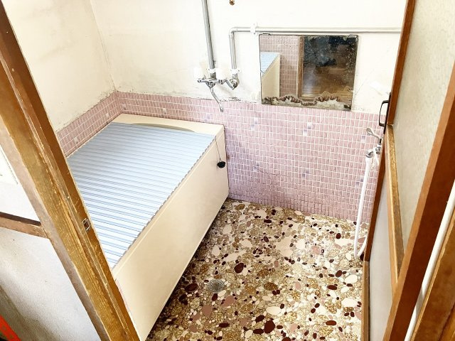 手稲区西宮の沢4条4丁目　戸建のその他|浴室にも窓があります♪