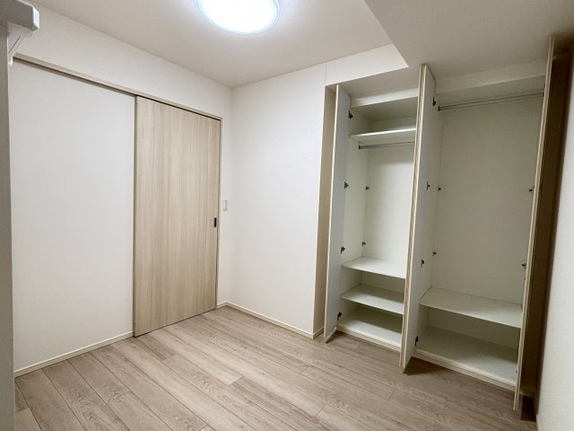 洋室　約4.7帖