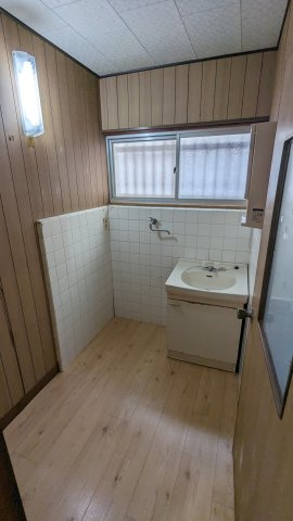 和歌山市三葛住宅の洋室|ゆったりした洋室です