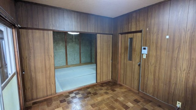 和歌山市三葛住宅の玄関|玄関です