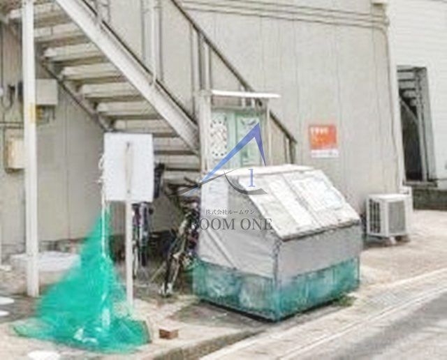 シティハイムサニーハイツのその他共用部分|敷地内ゴミ置き場です。