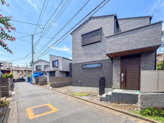 杉並区下高井戸　新築戸建１号棟の外観