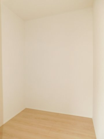 北名古屋市六ツ師女夫越の新築一戸建の収納|◇ウォークインクローゼット◇　　洋服や大きな荷物などが収納できる大容量収納！