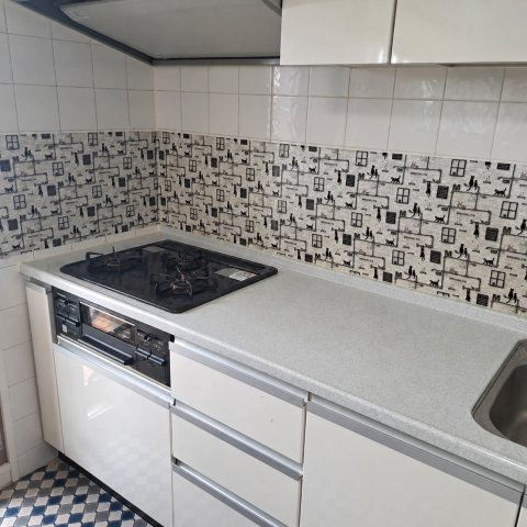 グランボア南千住アクアフォートのキッチン|※室内写真の家具等はAIで削除しています