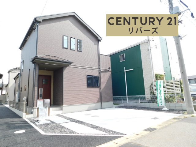 北名古屋市熊之庄十二社の新築一戸建の外観|☆C号棟☆　　いつでも見学出来ます♪（お問合せ当日、平日、水曜、夜間でもＯＫ）　長期優良住宅♪　駐車並列２台可！　全居室南向き♪　広い芝生の庭付！　続き間ＬＤＫ約２１帖！　小・中学校徒歩１０分圏内！