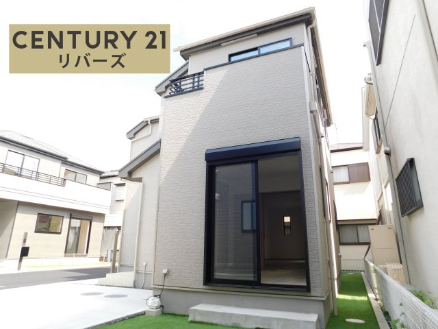 北名古屋市熊之庄十二社の新築一戸建の外観|☆D号棟☆　　いつでも見学出来ます♪（お問合せ当日、平日、水曜、夜間でもＯＫ）　長期優良住宅♪　敷地５４坪超！　続き間ＬＤＫ約２１．７８帖！　全居室南向き♪　芝生の庭付き！　小・中学校徒歩１０分圏内！