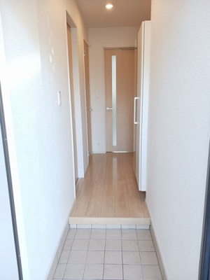【玄関】 | グランデマーレ | 収納もある玄関です