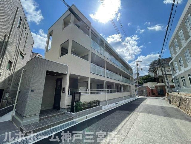 リブリ・中山手の外観