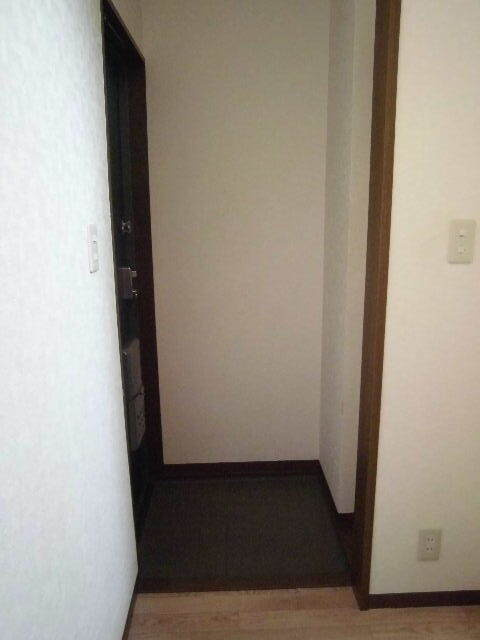 ラ・グランハ四谷の玄関