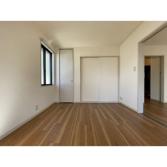 【居間・リビング】 | クレール大倉山　太尾町 | 別部屋の写真です