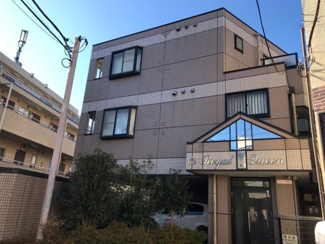 【外観】 | ロイヤルクィーン | 外観写真（昼）