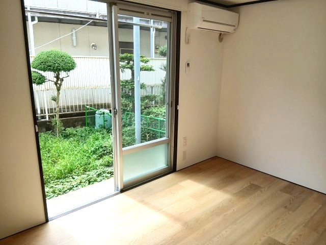 ハイム神山の居間・リビング