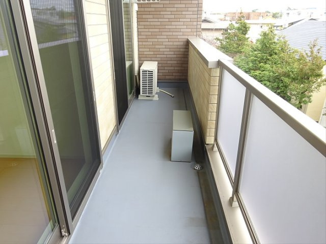 シュトラール赤堤のバルコニー|他部屋の写真になります