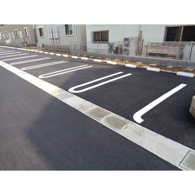 フランかかみ野Ⅲの駐車場
