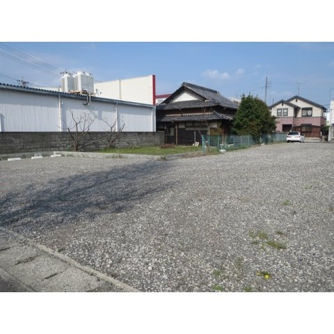 西荘１丁目駐車場の外観
