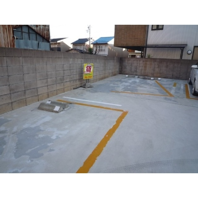 南本荘四条通駐車場の外観