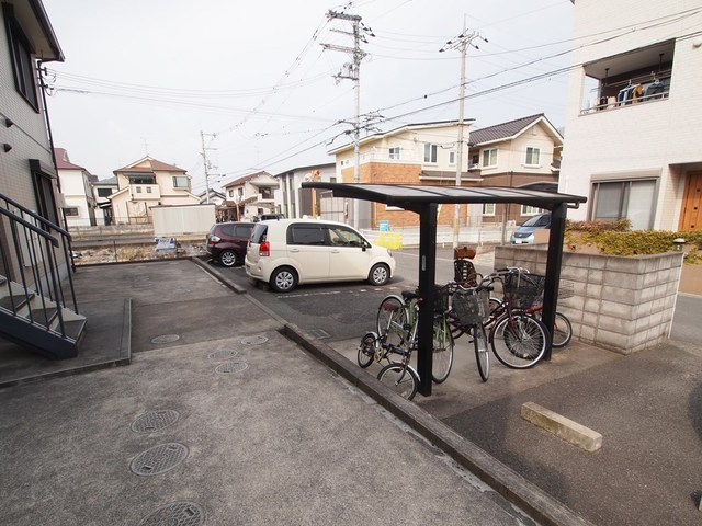 フォンティーヌの駐車場