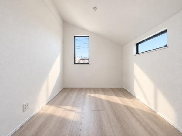 横浜市南区平楽の新築一戸建の洋室|落ち着きのある洋室です！
休日はこちらでおくつろぎ下さい♪