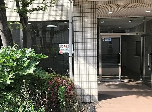 【エントランス】