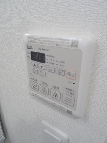 ファステート大正駅前トロフィの洗面所|★浴室乾燥機完備★