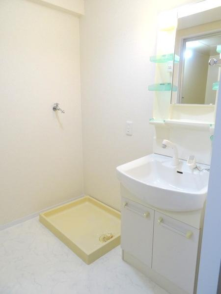大阪市大正区三軒家東１丁目の賃貸マンションの洗面所|★独立洗面台完備★