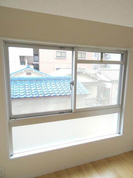 大阪市大正区三軒家東１丁目の賃貸マンションの洋室|★窓付きで明るい室内★