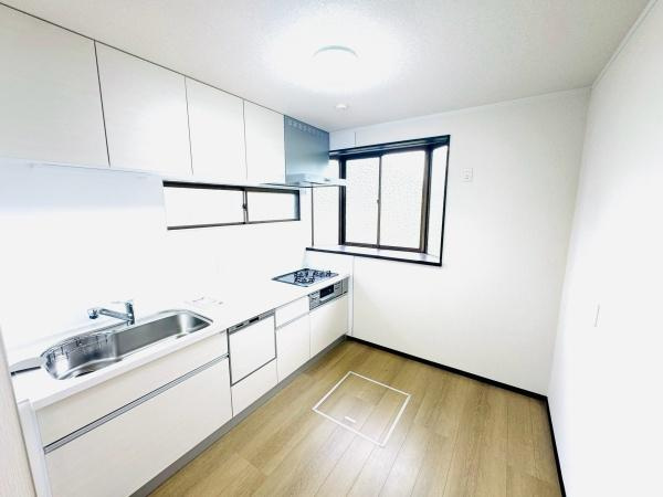 富里市十倉の中古一戸建のキッチン