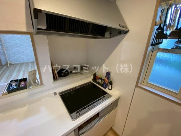 成田市本城の中古一戸建のキッチン