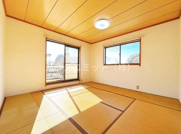 八街市文違の中古一戸建の和室