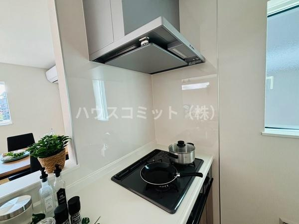 富里市十倉の新築一戸建のキッチン