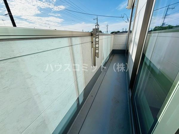 富里市十倉の新築一戸建のバルコニー