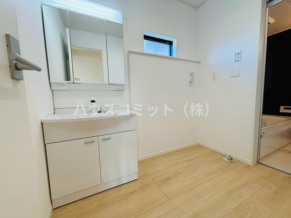 八街市文違の新築一戸建の洋室