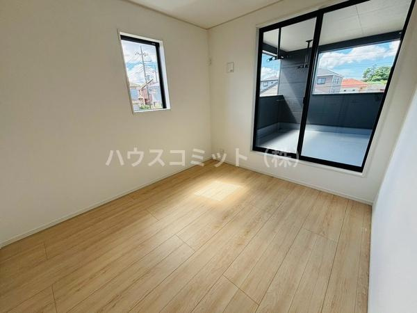 八街市文違の新築一戸建の洋室