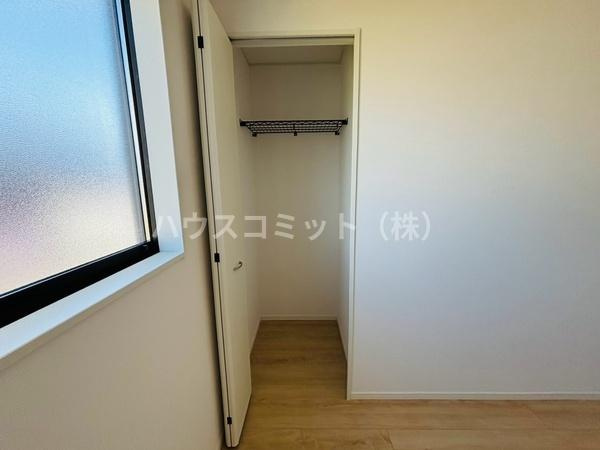 八街市文違の新築一戸建の収納
