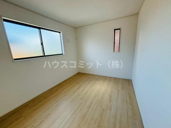 八街市文違の新築一戸建の洋室