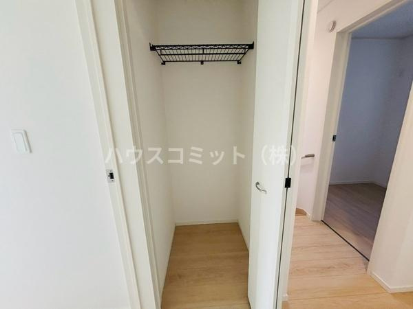 八街市文違の新築一戸建の収納