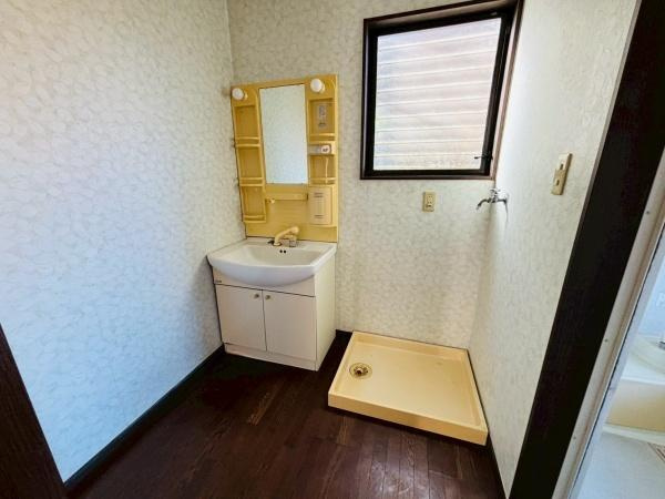 富里市十倉の中古一戸建の洋室