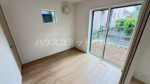 四街道市旭ケ丘２丁目の新築一戸建の洋室