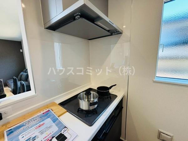 富里市日吉台６丁目の新築一戸建のキッチン