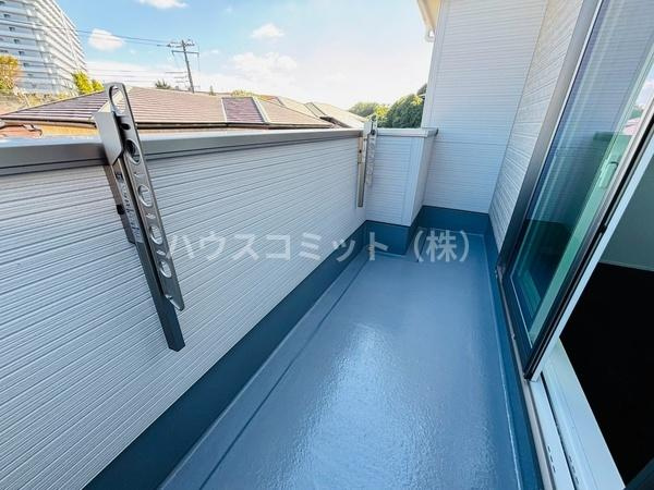 富里市日吉台６丁目の新築一戸建のバルコニー